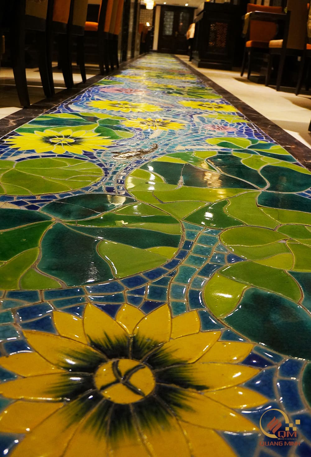Hoàn thiện dự án gốm mosaic tại Khách Sạn Sen Vàng