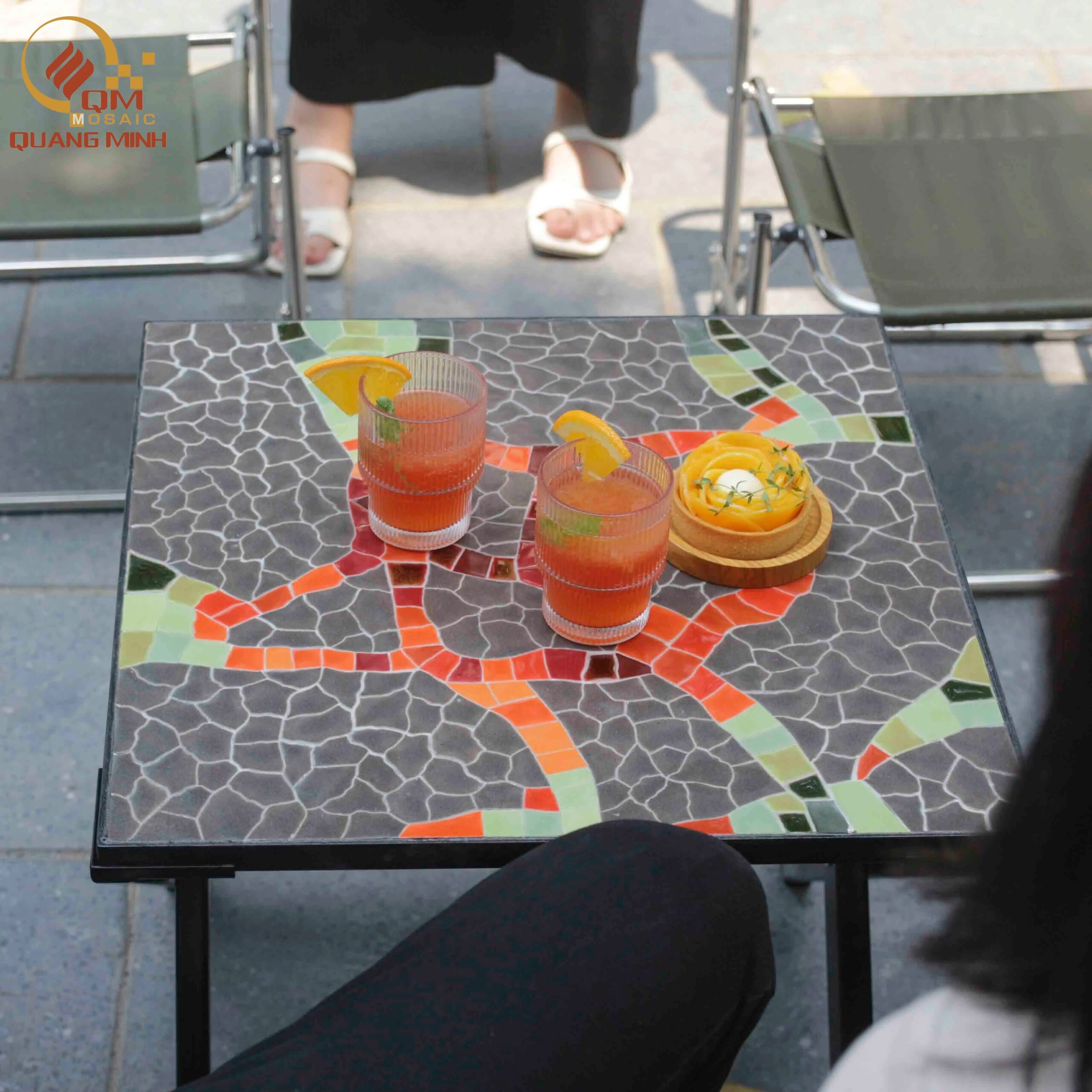 Bàn vuông Trà, Cafe bằng Gốm Mosaic – Họa tiết Magma QM-BT04