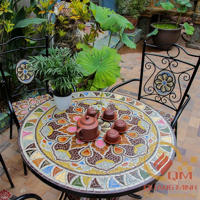 Bàn ghế Sân vườn bằng Gốm Mosaic – Họa tiết Hoa văn QM-BT33