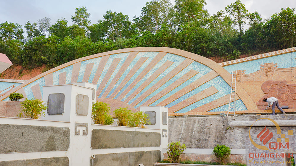 Công trình tranh gốm tại ” Đài tưởng niệm liệt sỹ huyện Thủy Nguyên”