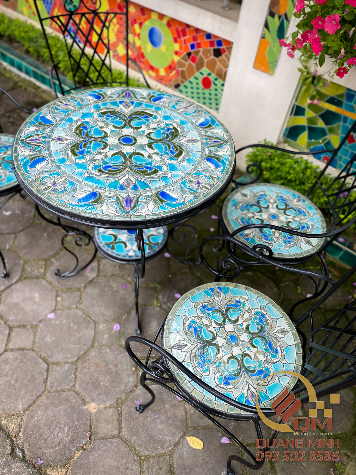 Bộ bàn ghế sân vườn khung sắt Mosaic gốm Ngọc Lam QM-BD09